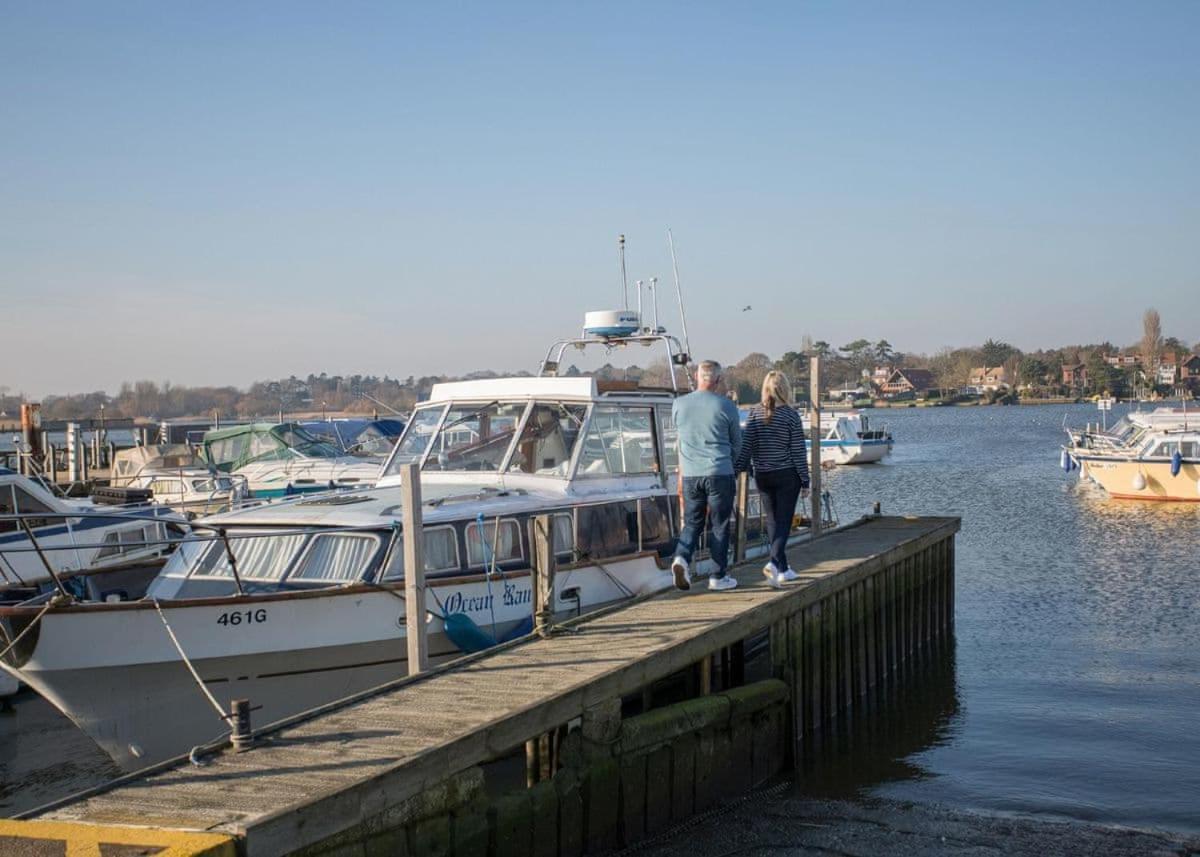 Broadlands Park And Marina Hotel Pakefield Exterior foto